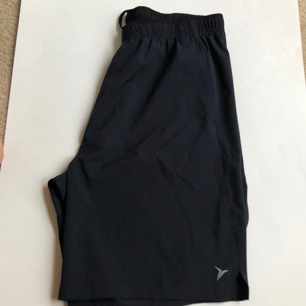 Old Navy Active Shorts Large